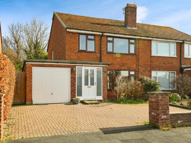 House for sale in Parkgate, Neston