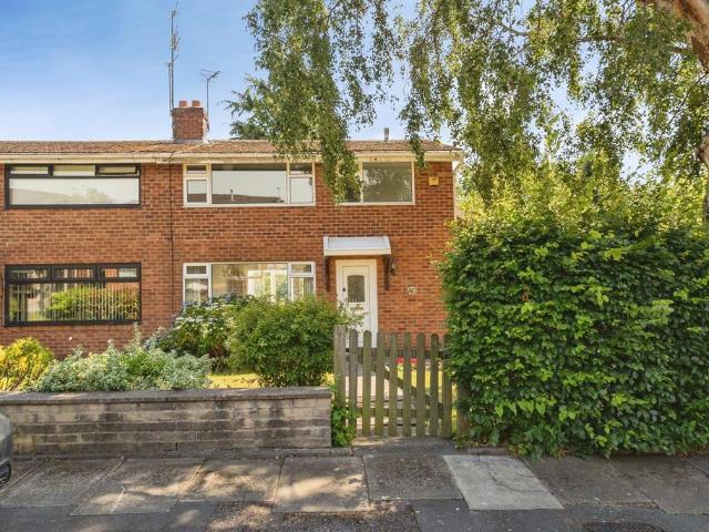 House for sale in Haughton Green, Greenheys