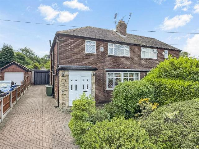 House for sale in Primley Park, Alwoodley