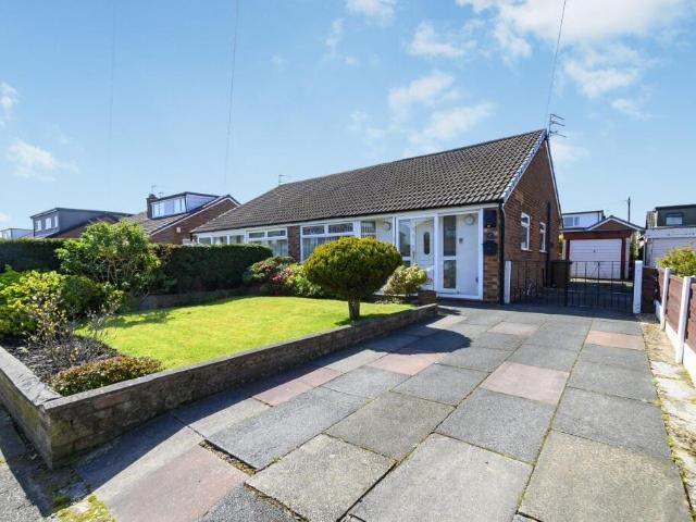 House for sale in Burnedge, Greater Manchester