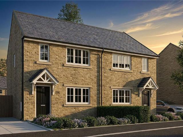 House for sale in Farsley, West Yorkshire