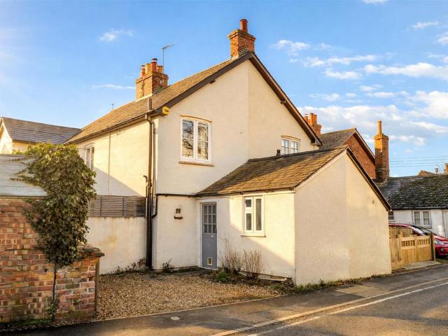 House for sale in Benson, South Oxfordshire