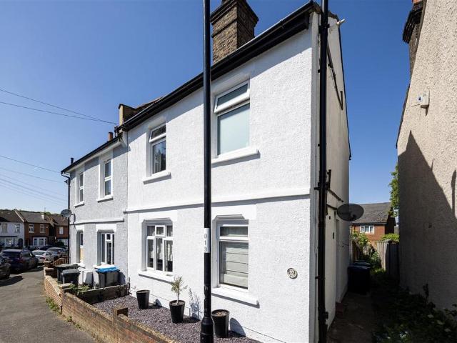 House for sale in London Borough of Croydon, Purley