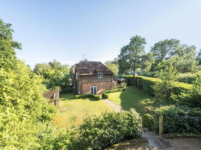 House for sale in Sandown Park, Kent