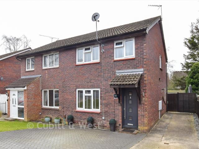 House for sale in Broadfield, Glynde