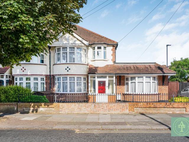 House for sale in Edmonton, Greater London