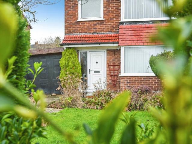 House for sale in Greystone Heath, Warrington