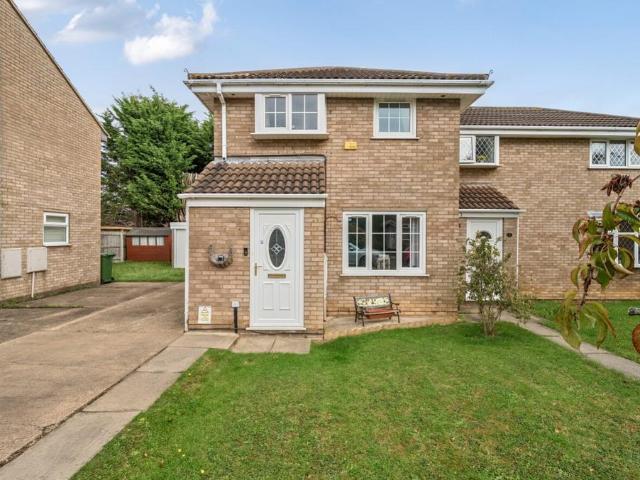 House for sale in Wybers Wood, Bradley