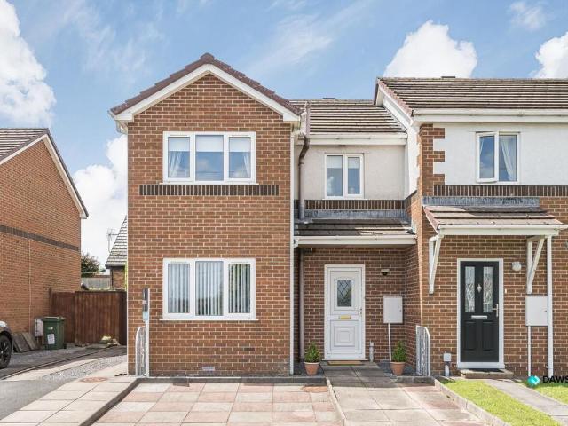 House for sale in Tyrfran, Felinfoel