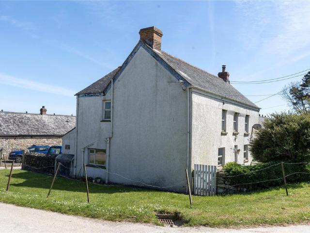 House for sale in Rosudgeon, Cornwall