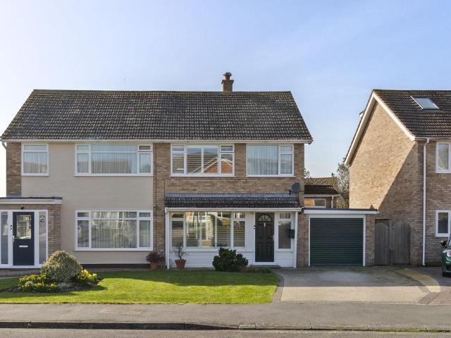 House for sale in Chichester, Littlecote