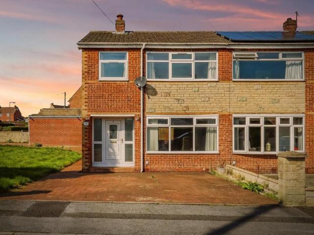 House for sale in Aston cum Aughton, Aston