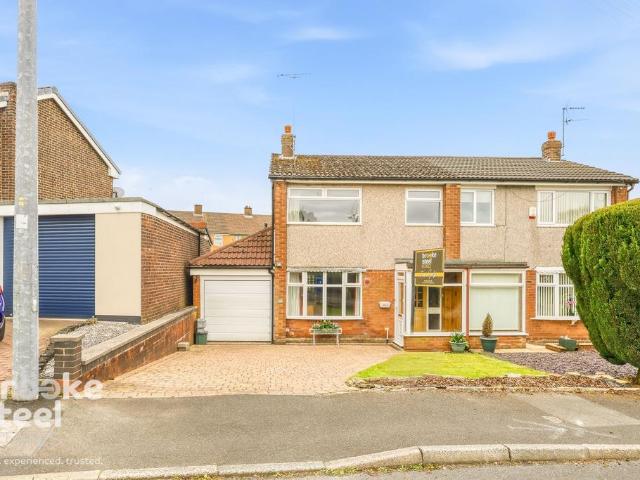 House for sale in Chatterton, Irwell Vale