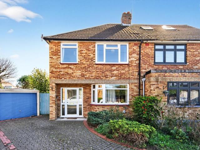 House for sale in Harold Wood, Greater London