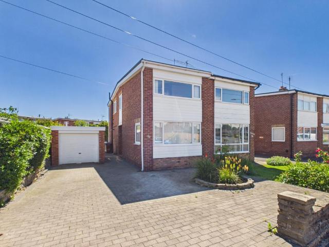 House for sale in Kingswood, Hull