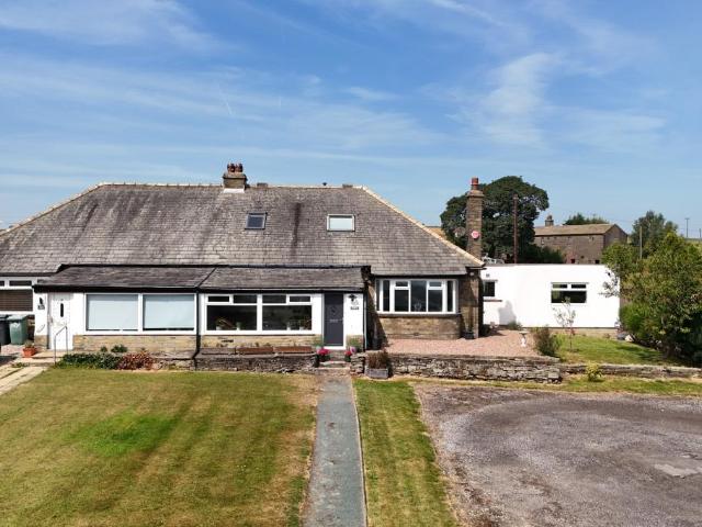 House for sale in Denholme Clough, Bradford