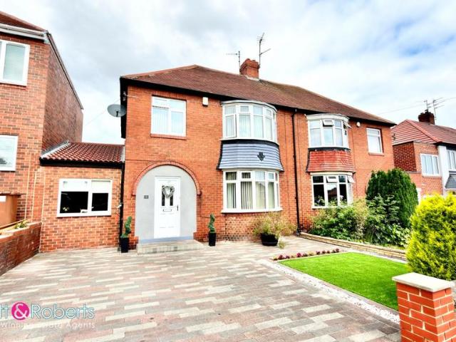 House for sale in Elstob Farm Estate, Tyne And Wear