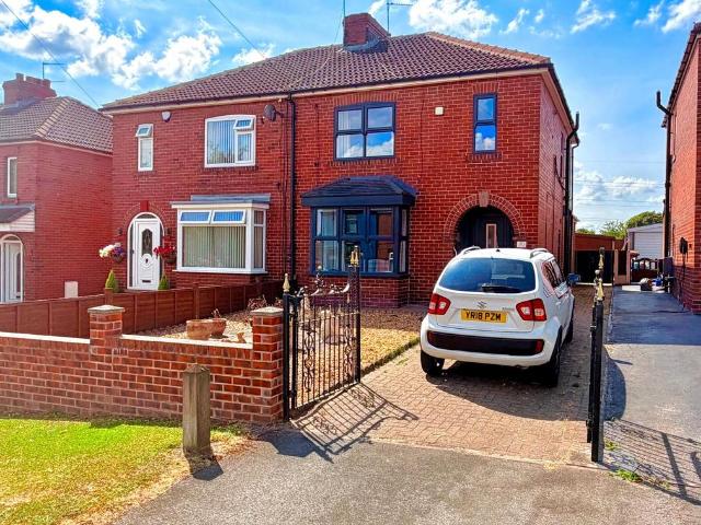 House for sale in Brampton Bierlow, West Melton