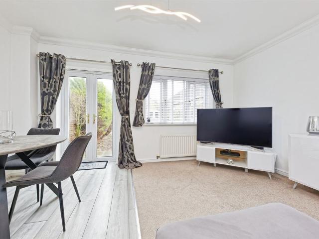 House for sale in Martyrs Field, The Bridge
