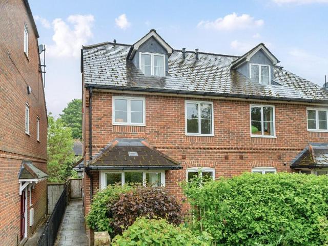 House for sale in Twyford, Hampshire