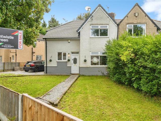 House for sale in Daisy Hill, Bolton