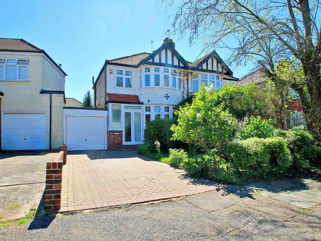 House for sale in Wealdstone, Greater London
