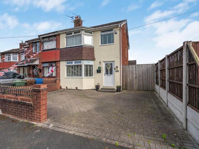 House for sale in Westleigh, Wigan