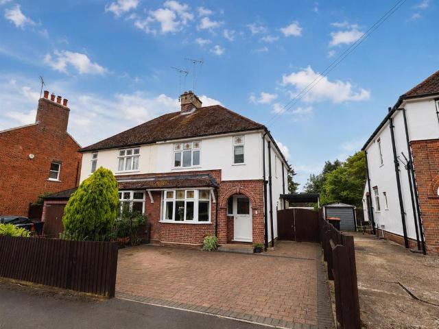 House for sale in Leighton-Linslade, Linslade