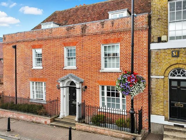 House for sale in Queens Park, Billericay