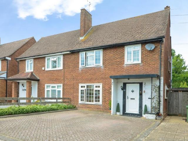 House for sale in Greater London