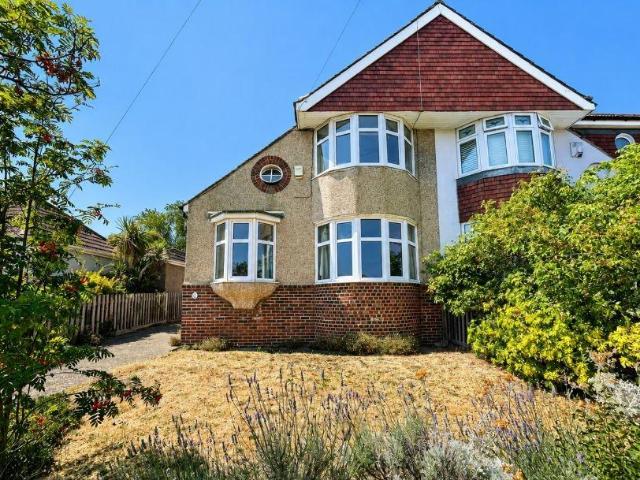 House for sale in Barnehurst, Greater London