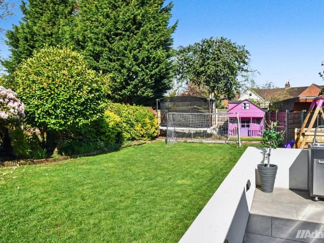 House for sale in Stockton Heath, Warrington