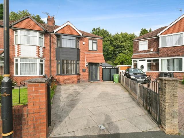 House for sale in Mosley, Trafford Park
