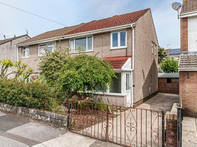 House for sale in Llantrisant, Beddau