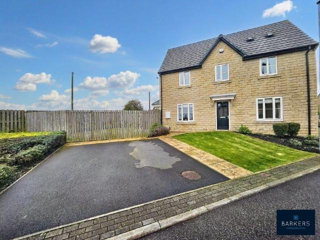 House for sale in Carlinghow, West Yorkshire