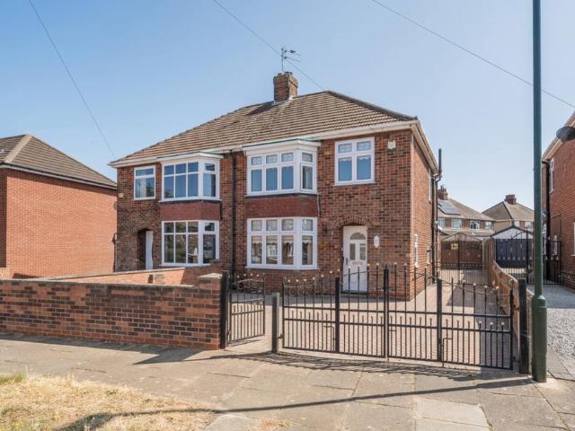 House for sale in Bradley, North East Lincolnshire
