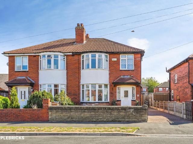 House for sale in Middleton, West Yorkshire