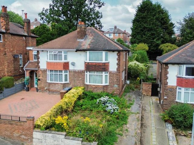 House for sale in Gedling, East Midlands