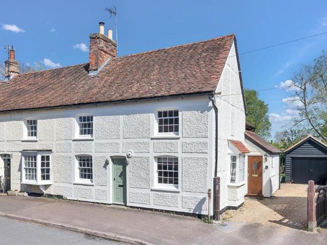 House for sale in King's Walden, Hertfordshire
