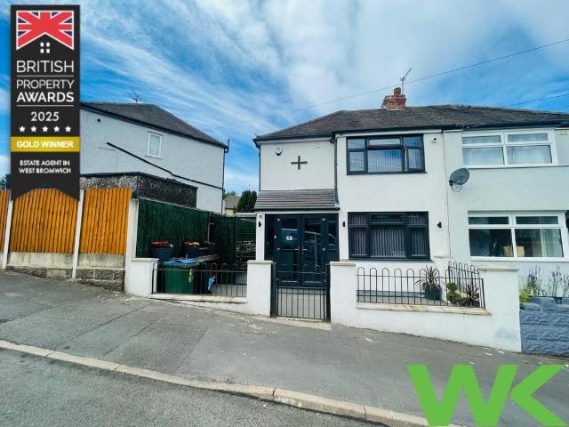 House for sale in Balls Hill, Hill Top