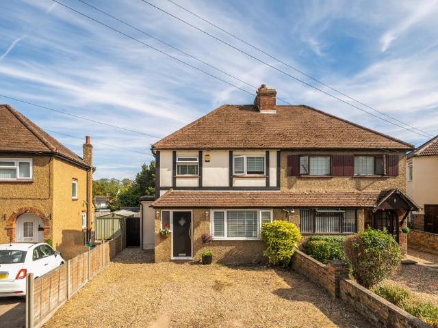 House for sale in Batchworth, Hertfordshire