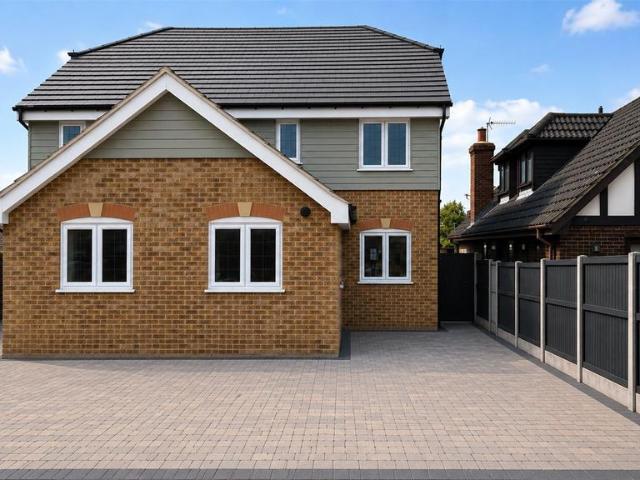 House for sale in Minster-on-Sea, Oad Street