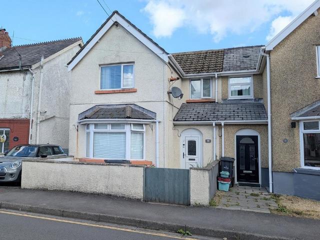 House for sale in Ystradgynlais, Wales