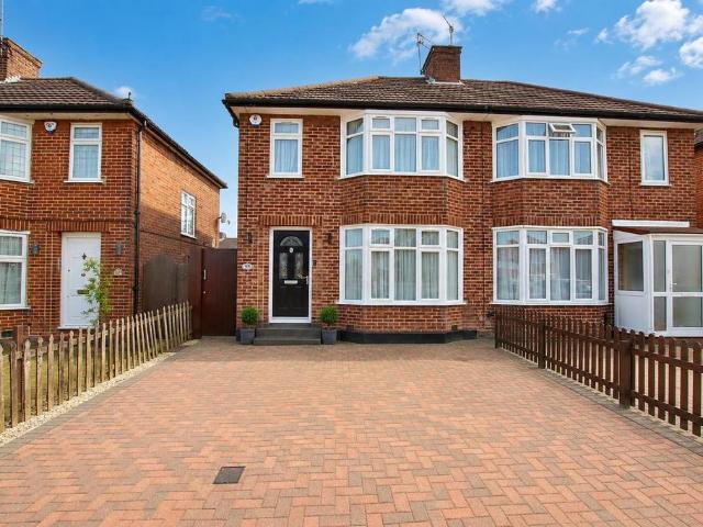 House for sale in Elstree and Borehamwood, Borehamwood