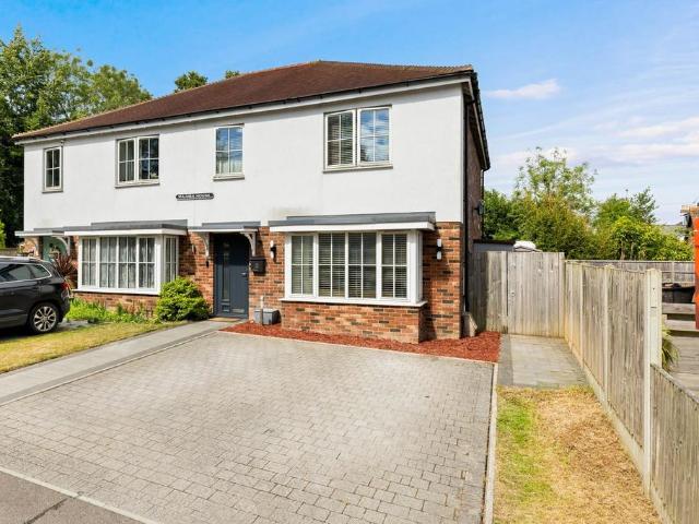 House for sale in Elvington, Ash