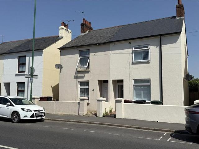 House for sale in Chichester, Littlecote