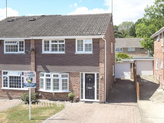 House for sale in Glynde, West Sussex