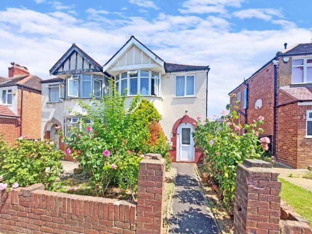 House for sale in Wealdstone, Greater London