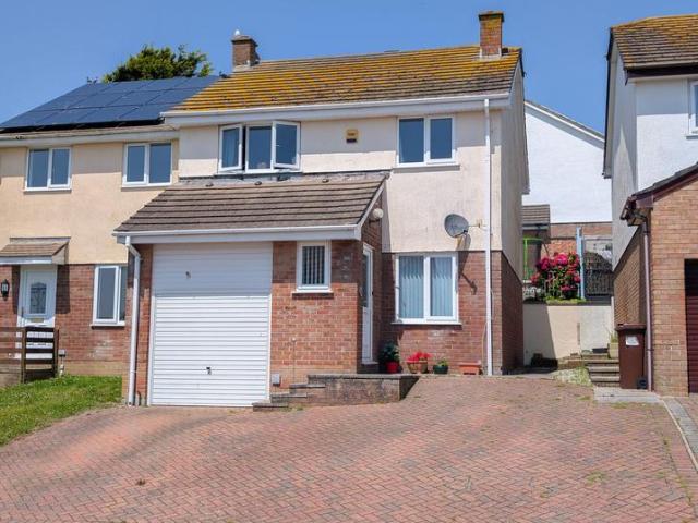 House for sale in Newquay, Cornwall