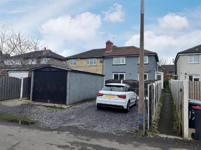 House for sale in Dalton, South Yorkshire
